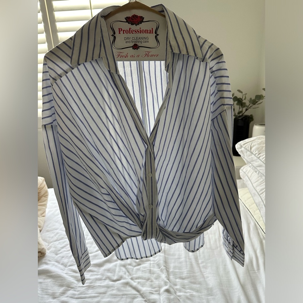 Button up Top - Picture 4 of 4